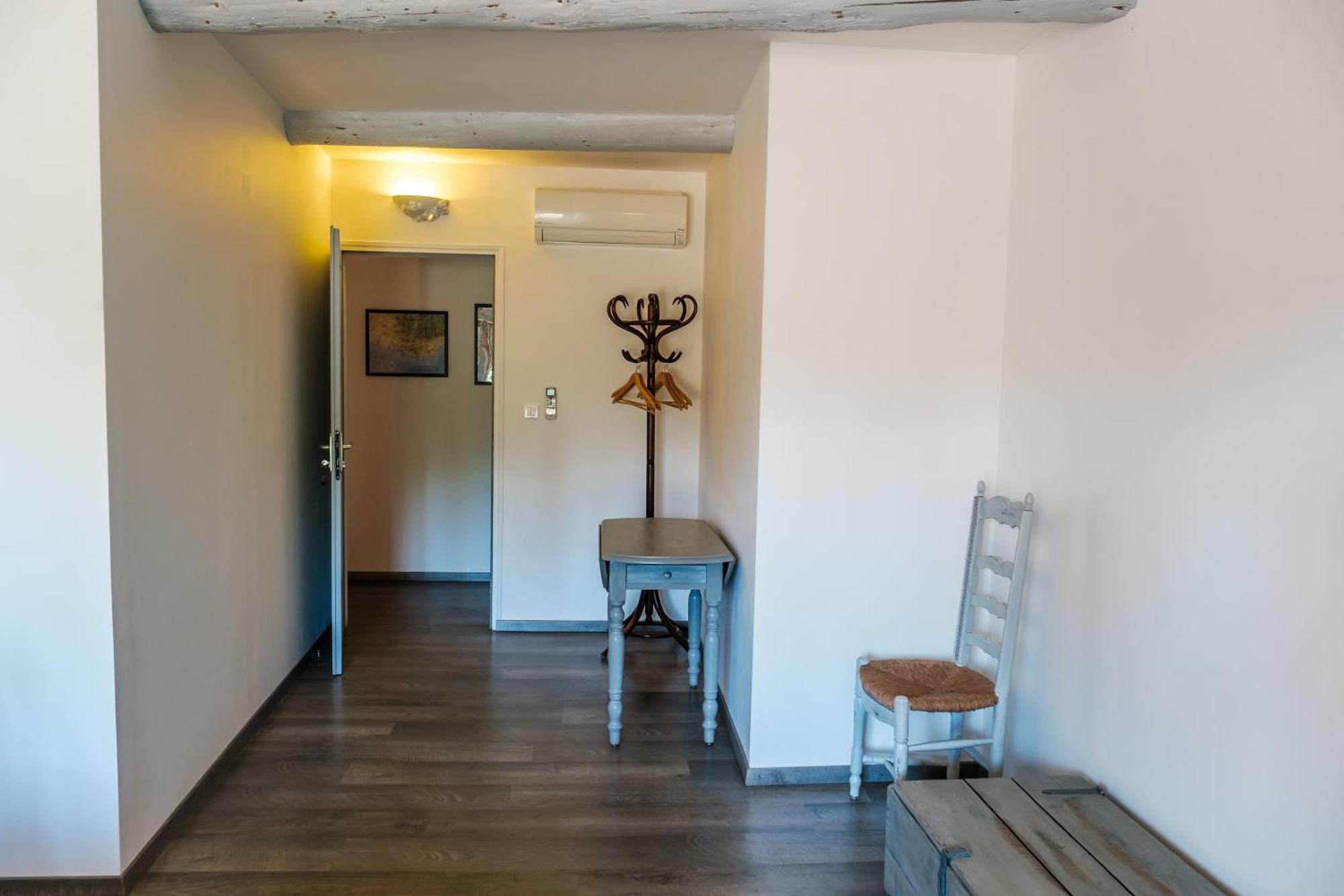 Mas D'Alaure B&B Verquieres Extérieur photo