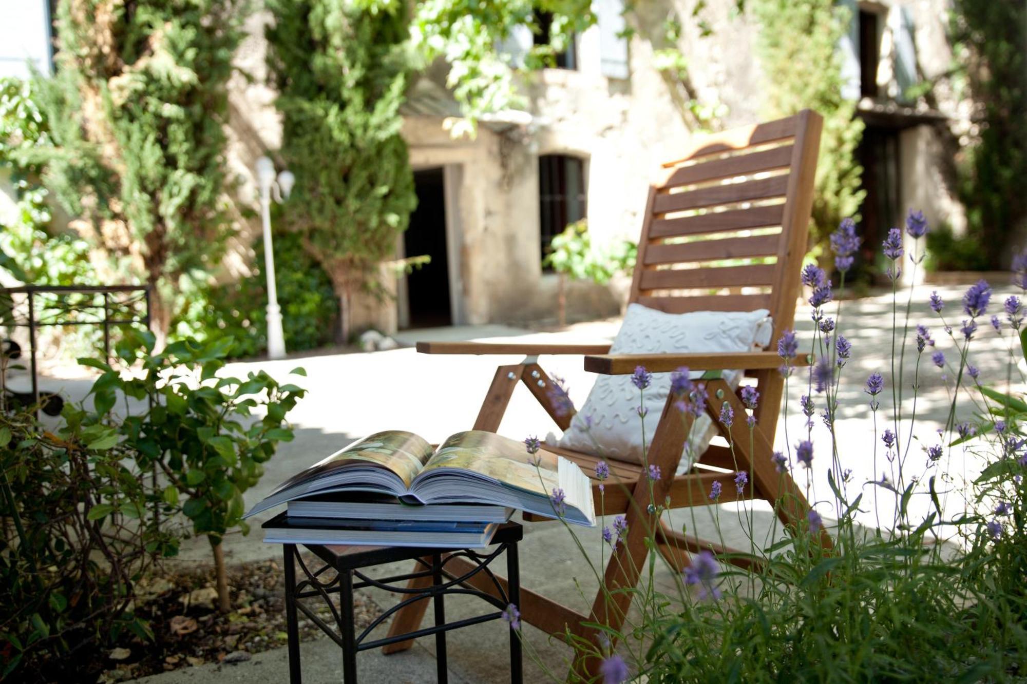 Mas D'Alaure B&B Verquieres Extérieur photo